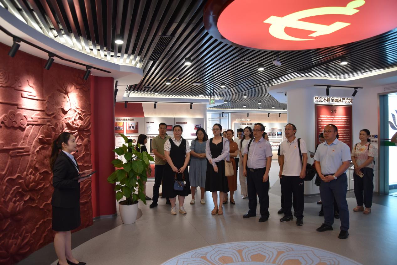 英国上市公司365